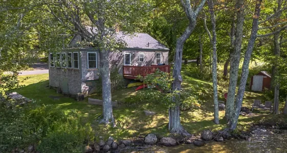 maine waterfront homes