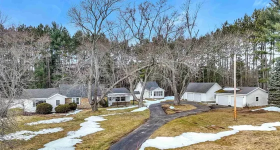 Rustic Retreat, Michigan Cheap Farmhouses for Sale - 40 Acres of Natural Beauty Near Cadillac