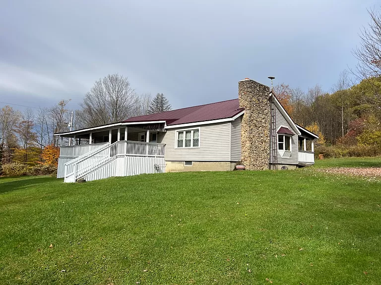 Escape to Country Living: Pennsylvania Farmhouses for Sale with Wooded Acres and Fruit Trees