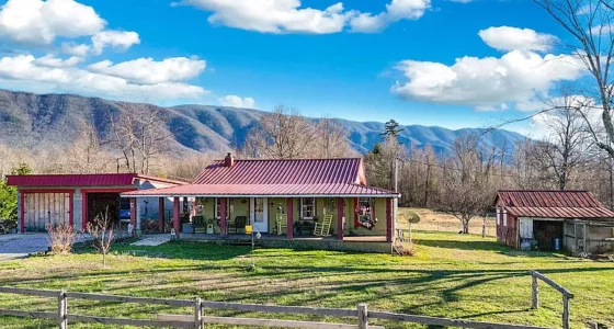 Tennessee Farmhouses for Sale, Tranquil Estate with Pond and Mountains Views