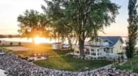 Stunning South Dakota lakefront cabin for sale: Your dream waterfront home with a rooftop deck and dock access