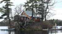 Charming New Hampshire waterfront homes for sale; own your private island in Aruba North.