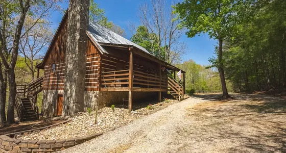 Charming Virginia farmhouse for sale: Partridge Creek Log Home sits on a 5-acre homestead.