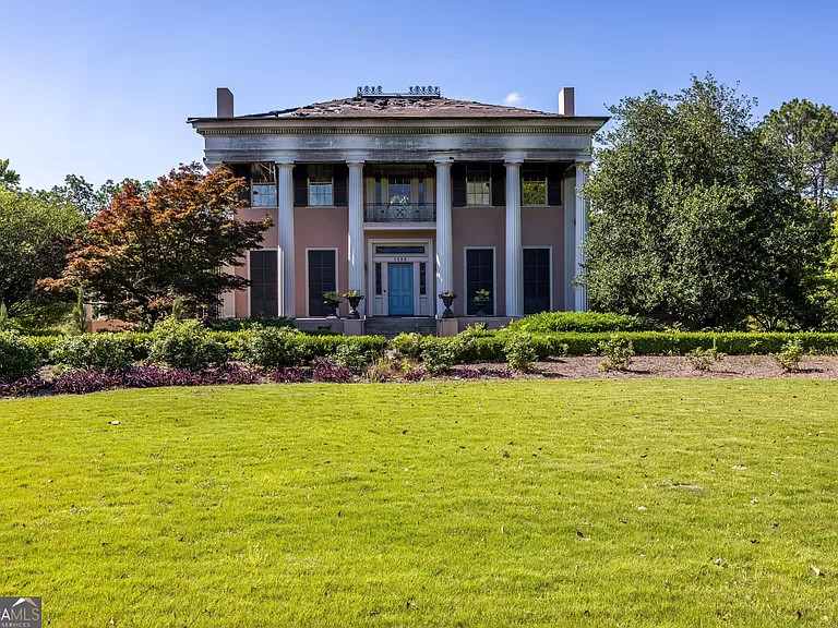 Georgia abandoned property for sale, perfect for weddings and events.