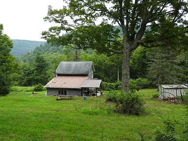 Charming Pennsylvania Farms for Sale, Cheap Home with Land.