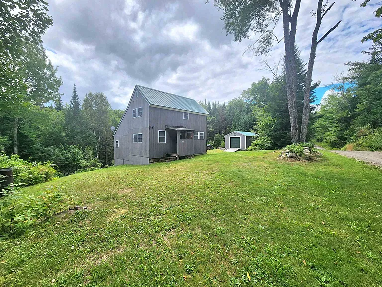 Affordable Vermont cabins for Sale, rustic cabins with land on 20 acres.