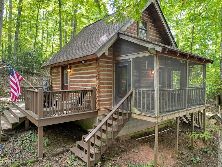 Georgia Log Cabins for Sale with No HOA-Stunning Cabin in the Woods.