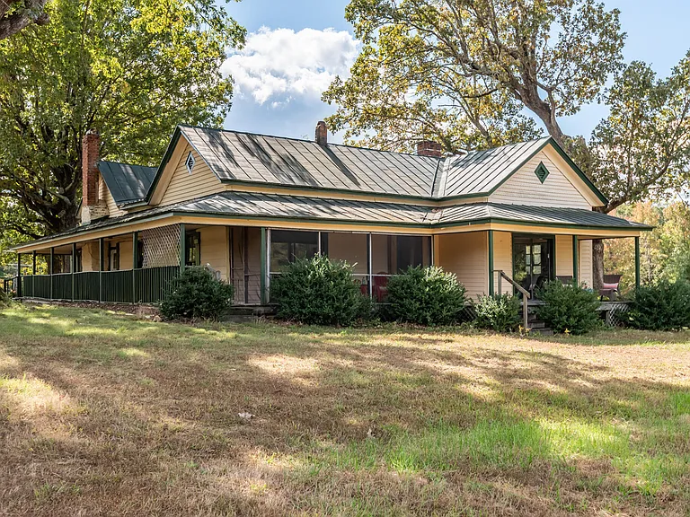 North Carolina Farmhouse for Sale on 11 Unrestricted Acres