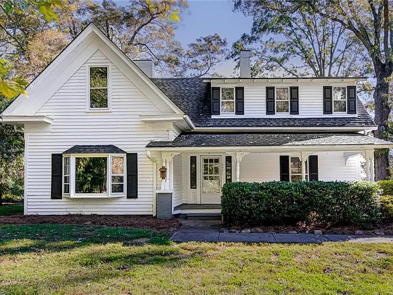 Charming 1897 North Carolina Farmhouse for Sale; A Piece of History.