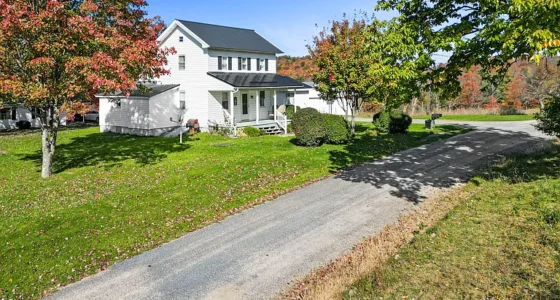 https://www.zillow.com/homedetails/1527-Deer-Run-Rd-Mahaffey-PA-15757/442024009_zpid/