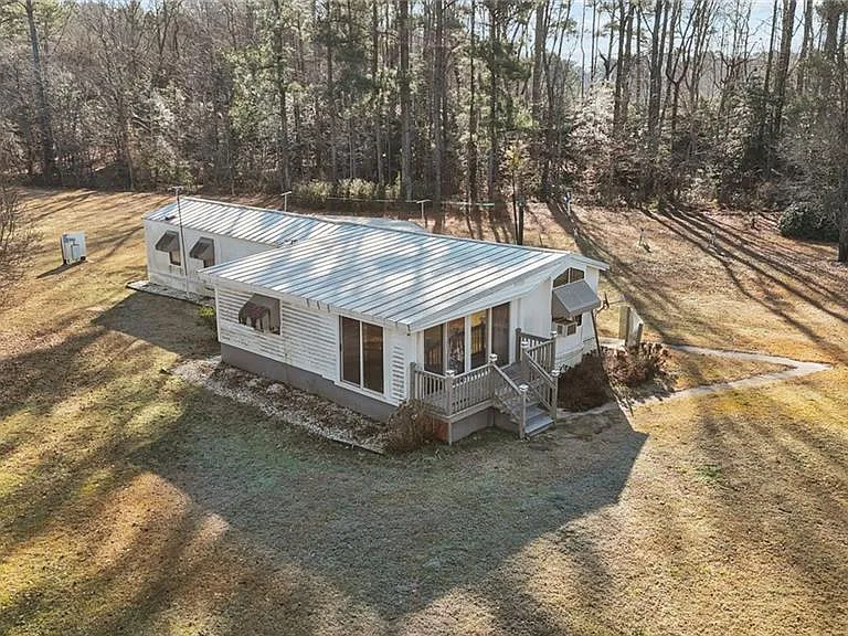 North Carolina Farmhouses for Sale On 16 Acres