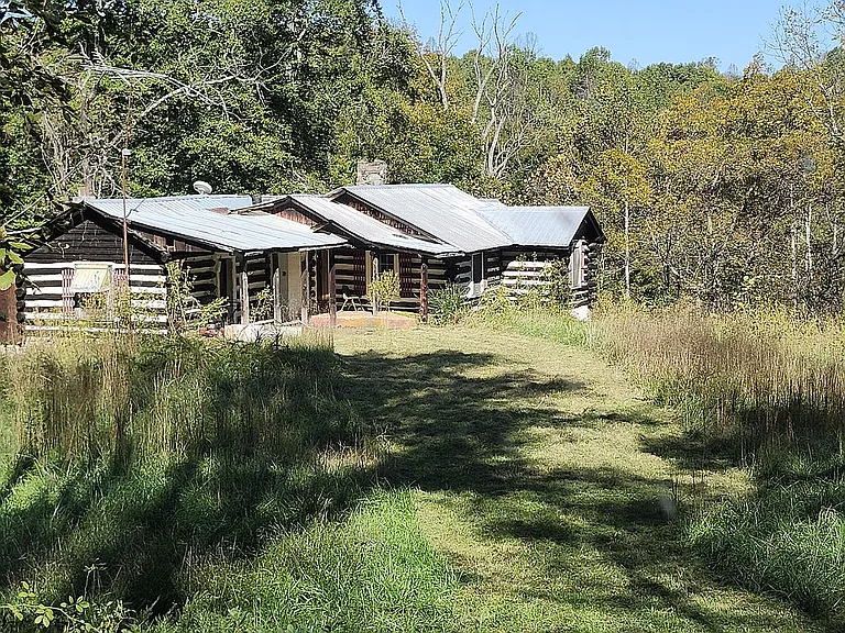 Stunning Virginia Farms for Sale On 12 Acres